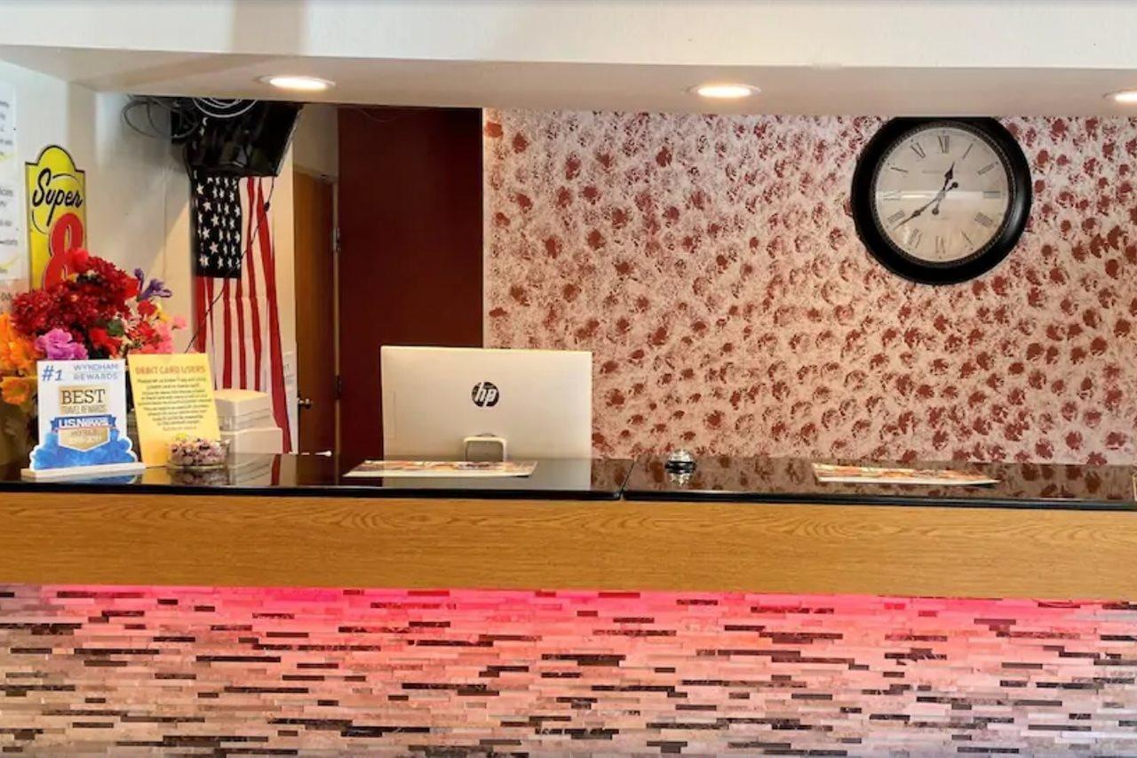 匹兹堡/门罗维尔速8酒店 蒙罗维尔 外观 照片